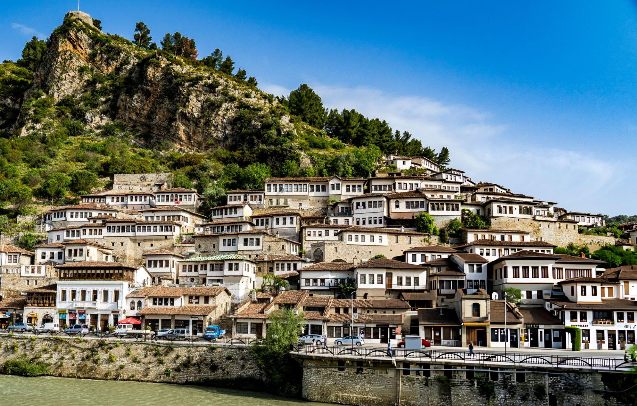 MELODIA DE ALBANIA
