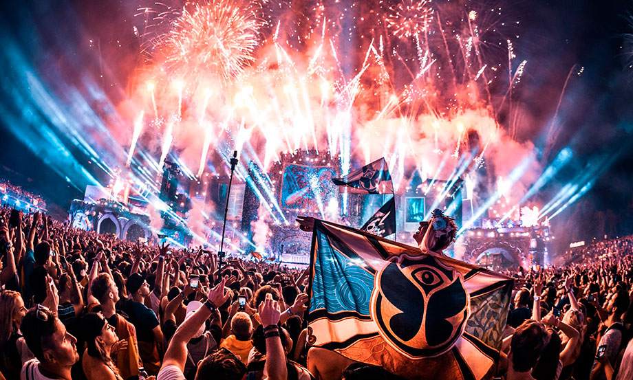TOMORROWLAND